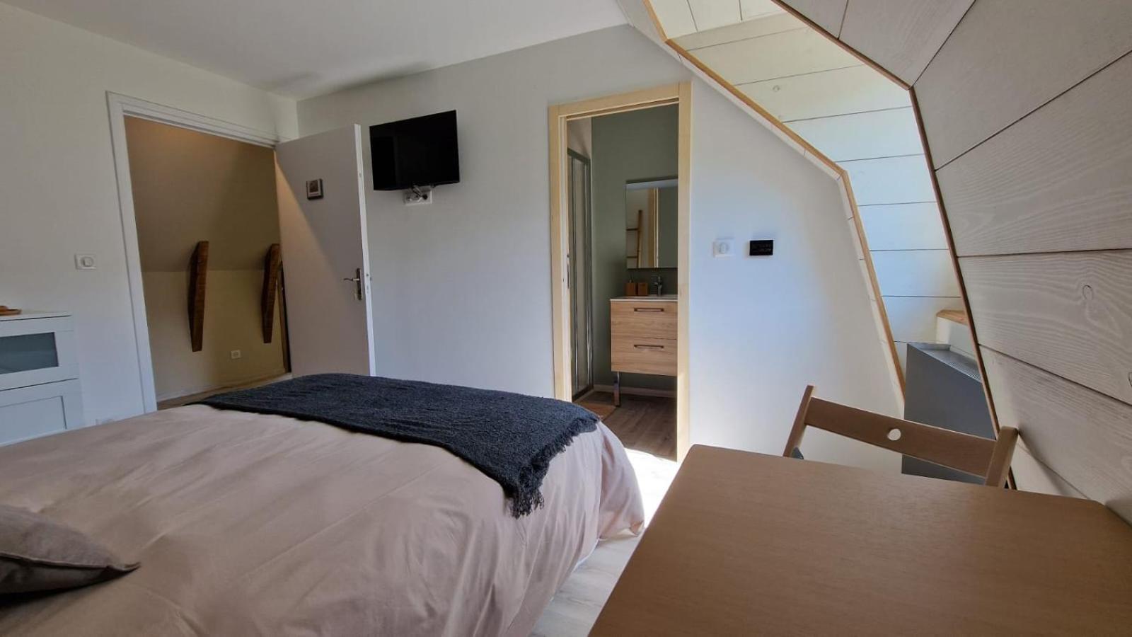 La Lys Martagon Bed and Breakfast Le Falgoux Εξωτερικό φωτογραφία