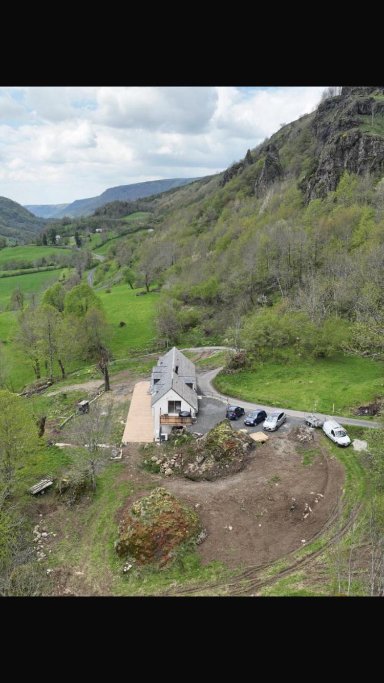 La Lys Martagon Bed and Breakfast Le Falgoux Εξωτερικό φωτογραφία